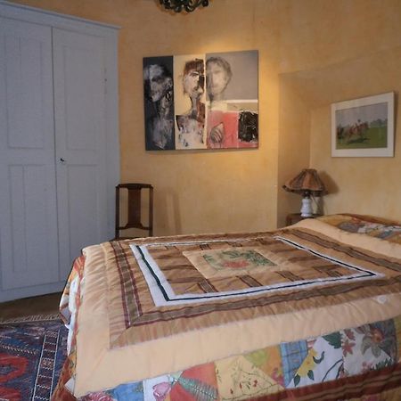 Hôtel Le Vivier à Challes Extérieur photo